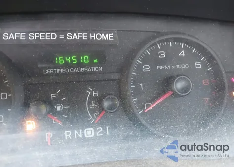 2011 Ford Crown Victoria Police Interceptor z USA, uszkodzony, nr VIN 2FABP7BV0BX177258